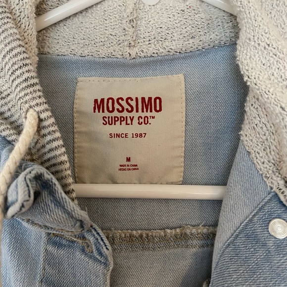 SOLD !! 🍑 - Picture 2 of 4